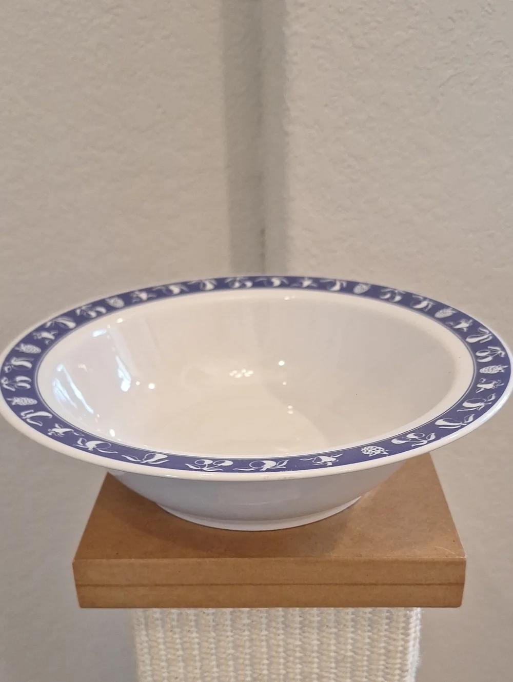 Bo Frost Dal Freddo il Buono Italian Fruit Bowl White & Blue